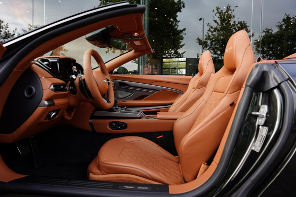 Aston Martin Vanquish Volante 5.2 V12 MY 26 824 Pk Aston Martin Vanquish Volante 5.2 V12 MY 26 824 Pk