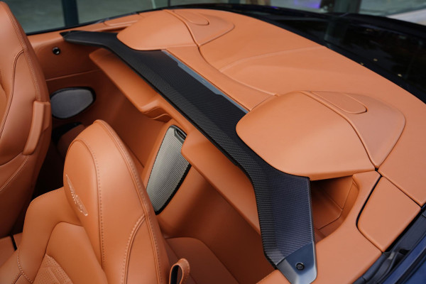 Aston Martin Vanquish Volante 5.2 V12 MY 26 824 Pk Aston Martin Vanquish Volante 5.2 V12 MY 26 824 Pk