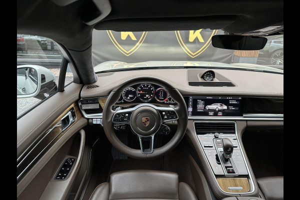 Porsche Panamera Sport Turismo 4.0 Turbo S E-Hybrid Keramisch Panoramadak Sportdesign Sportchrono Vossen 22”LM Krijt Grijs 680 PK!
