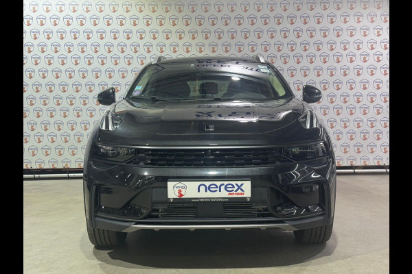 Lynk & Co 01 1.5/PANO/360CAM/AUTO-PILOT/MEMORY/APPLE-CARPLAY/BLACK ON BLACK Lynk & Co 01 1.5/PANO/360CAM/AUTO-PILOT/MEMORY/APPLE-CARPLAY/BLACK ON BLACK