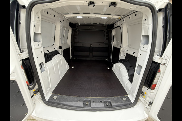 Volkswagen Caddy Cargo 2.0 TDI Comfort EURO 6 Trekhaak/CarPlay Volkswagen Caddy Cargo 2.0 TDI Comfort EURO 6 Trekhaak/CarPlay