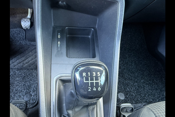 Volkswagen Caddy Cargo 2.0 TDI Comfort EURO 6 Trekhaak/CarPlay Volkswagen Caddy Cargo 2.0 TDI Comfort EURO 6 Trekhaak/CarPlay