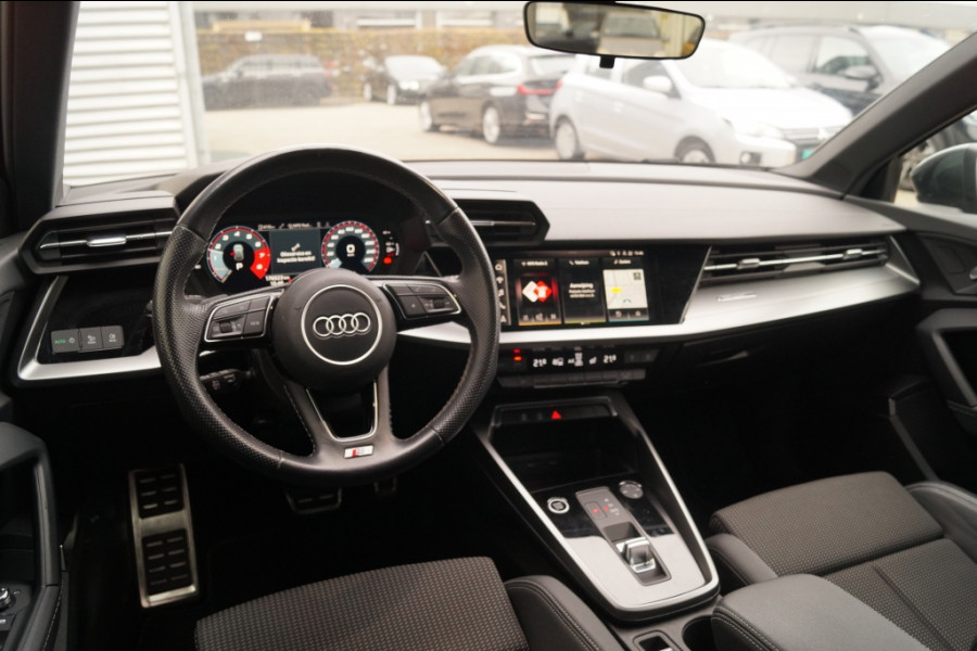 Audi A3 Sportback 30 TFSI Automaat S-Line Edition -NAVI-ECC-PDC- Audi A3 Sportback 30 TFSI Automaat S-Line Edition -NAVI-ECC-PDC-