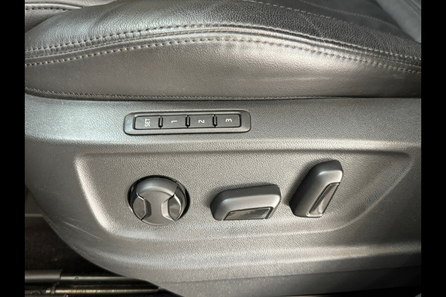 Škoda Kodiaq 1.5 TSI Laurin & Klement Business Edition Plus 7personen | Pano | Navi | LED