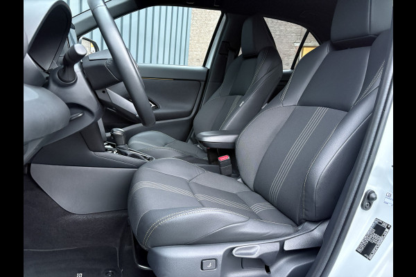 Toyota Yaris Cross 1.5 Hybrid AWD Adventure | Blind Spot | Stoel & Stuur verw. | Parkeersensoren | Prijs Rijklaar!! Toyota Yaris Cross 1.5 Hybrid AWD Adventure | Blind Spot | Stoel & Stuur verw. | Parkeersensoren | Prijs Rijklaar!!