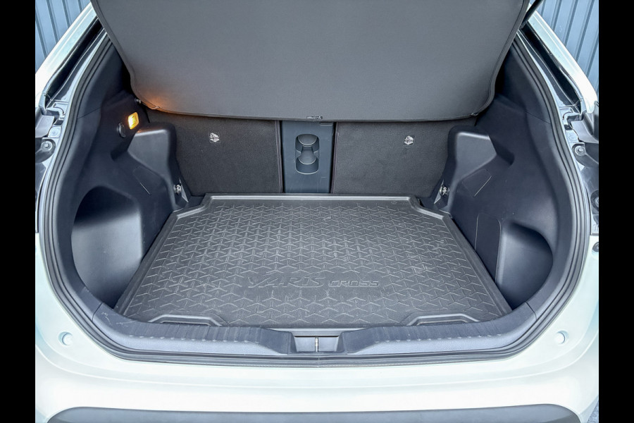 Toyota Yaris Cross 1.5 Hybrid AWD Adventure | Blind Spot | Stoel & Stuur verw. | Parkeersensoren | Prijs Rijklaar!! Toyota Yaris Cross 1.5 Hybrid AWD Adventure | Blind Spot | Stoel & Stuur verw. | Parkeersensoren | Prijs Rijklaar!!