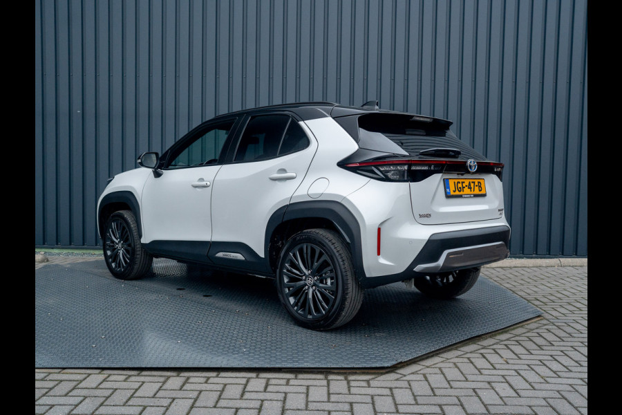 Toyota Yaris Cross 1.5 Hybrid AWD Adventure | Blind Spot | Stoel & Stuur verw. | Parkeersensoren | Prijs Rijklaar!! Toyota Yaris Cross 1.5 Hybrid AWD Adventure | Blind Spot | Stoel & Stuur verw. | Parkeersensoren | Prijs Rijklaar!!