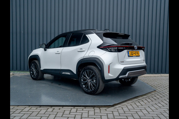 Toyota Yaris Cross 1.5 Hybrid AWD Adventure | Blind Spot | Stoel & Stuur verw. | Parkeersensoren | Prijs Rijklaar!! Toyota Yaris Cross 1.5 Hybrid AWD Adventure | Blind Spot | Stoel & Stuur verw. | Parkeersensoren | Prijs Rijklaar!!