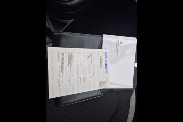 Hyundai i10 1.0 5Drs,Airco,stoel/stuurverwarming,Lane assist,Bluethooth,Parkeersensoren