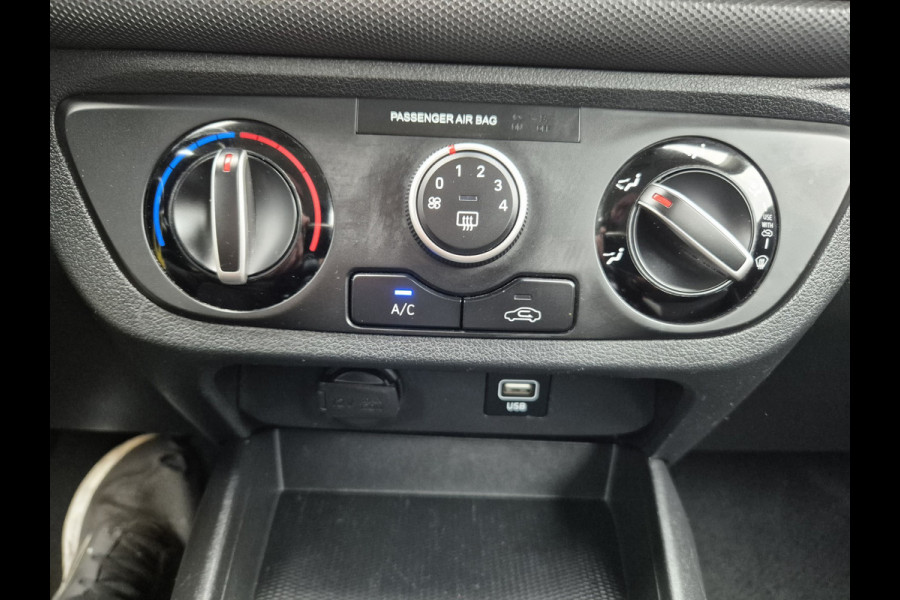 Hyundai i10 1.0 5Drs,Airco,stoel/stuurverwarming,Lane assist,Bluethooth,Parkeersensoren