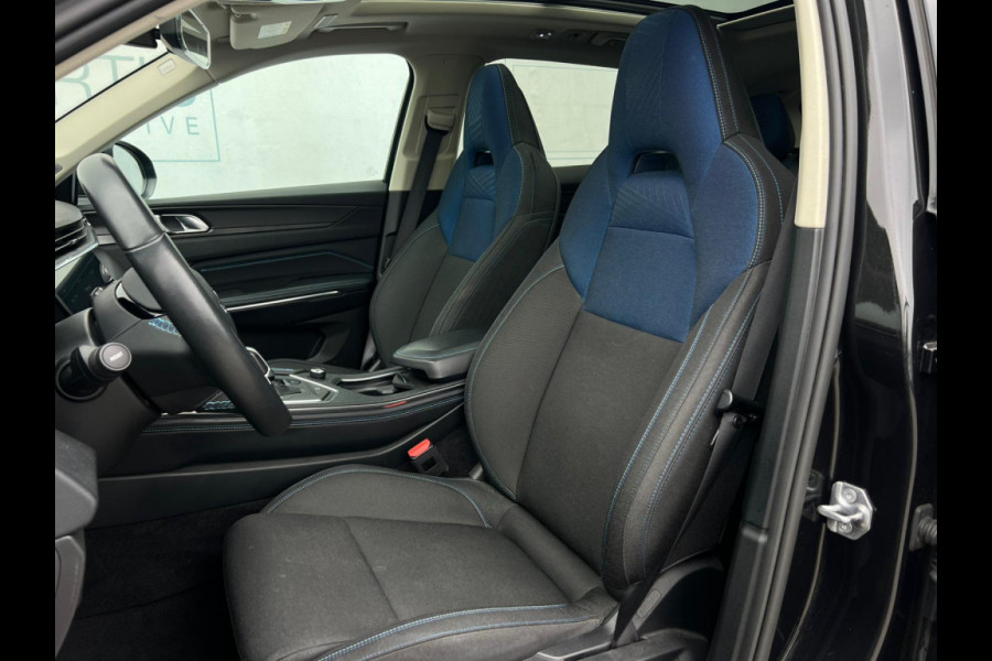 Lynk & Co 01 1.5 4X ZWART OP VOORRAAD! NL AUTO | CAMERA | PANO |