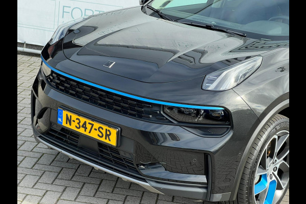 Lynk & Co 01 1.5 4X ZWART OP VOORRAAD! NL AUTO | CAMERA | PANO |