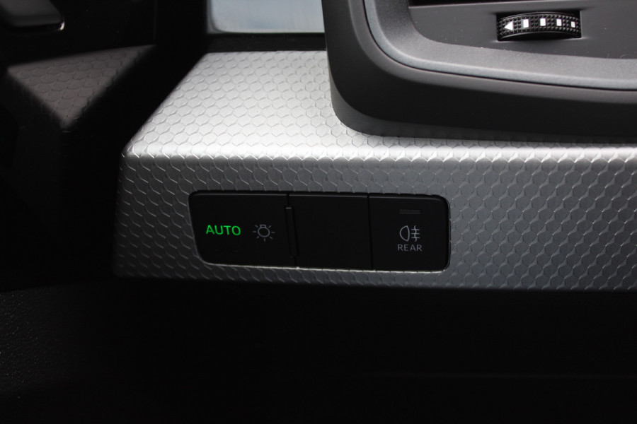 Audi A1 Sportback 30 TFSI Advanced epic S-Line / CarPlay / Parkeerhulp achter / 17'' / Sportstoelen / Getint glas / Cruise Control