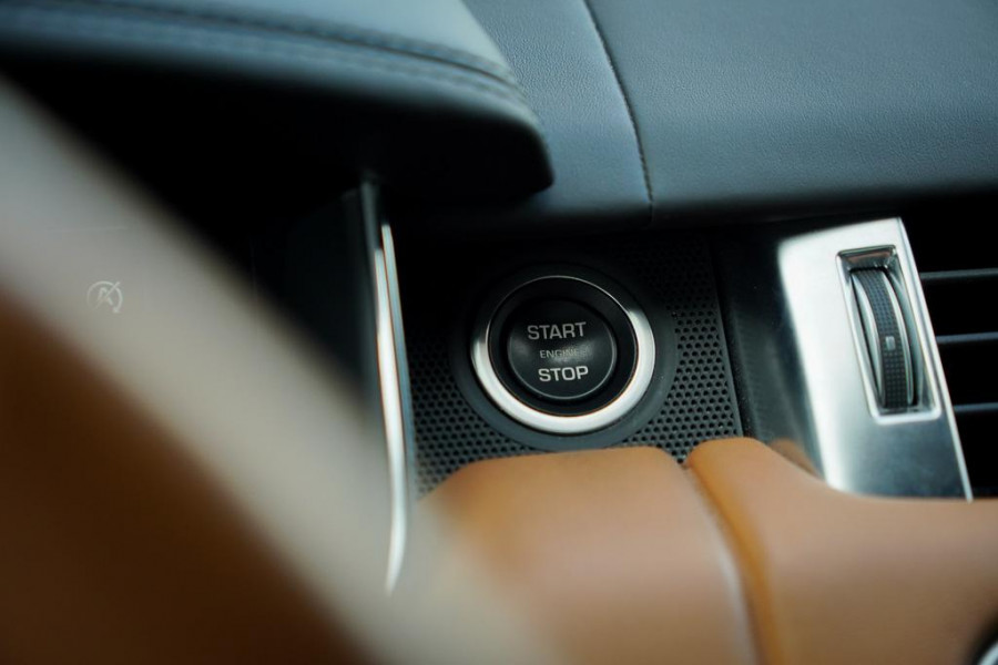 Land Rover Range Rover Sport 5.0 V8 SVR 575 PK / SVO Lak / Pano / Alcantara / Carbon / Trekhaak