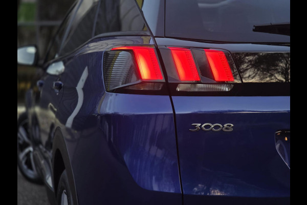 Peugeot 3008 1.2 PureTech Allure |PANO|STOELVER.|TREKHAAK Peugeot 3008 1.2 PureTech Allure |PANO|STOELVER.|TREKHAAK