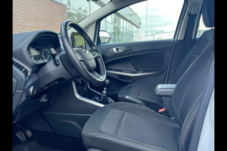 Ford EcoSport 1.0 EB Trend Ultim. TREKHAAK/NAVI/CRUISE C.C./DEALERONDERHOUDEN Ford EcoSport 1.0 EB Trend Ultim. TREKHAAK/NAVI/CRUISE C.C./DEALERONDERHOUDEN