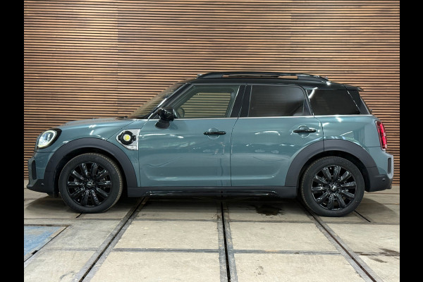 MINI Countryman Cooper S E ALL4 Northwood | Union Jack Led | Panoramadak | Camera | Leer | Sage Green |