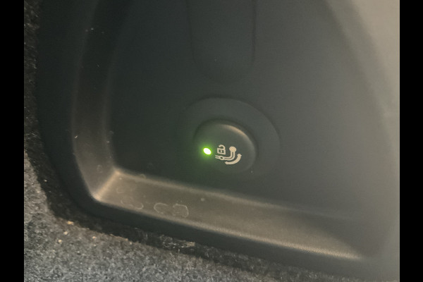 BMW 3-serie 330e xDrive Nieuwstaat Open dak Harman/kordon Elec. t-haak Sportstoelen Headup BMW 3-serie 330e xDrive Nieuwstaat Open dak Harman/kordon Elec. t-haak Sportstoelen Headup