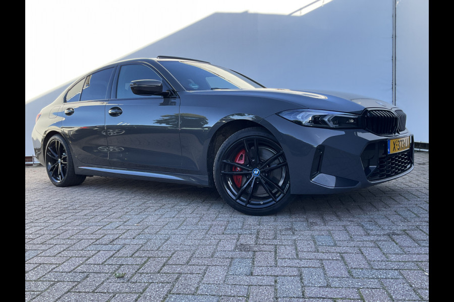 BMW 3-serie 330e xDrive Nieuwstaat Open dak Harman/kordon Elec. t-haak Sportstoelen Headup BMW 3-serie 330e xDrive Nieuwstaat Open dak Harman/kordon Elec. t-haak Sportstoelen Headup