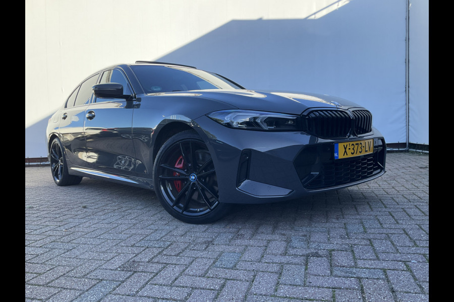 BMW 3-serie 330e xDrive Nieuwstaat Open dak Harman/kordon Elec. t-haak Sportstoelen Headup BMW 3-serie 330e xDrive Nieuwstaat Open dak Harman/kordon Elec. t-haak Sportstoelen Headup