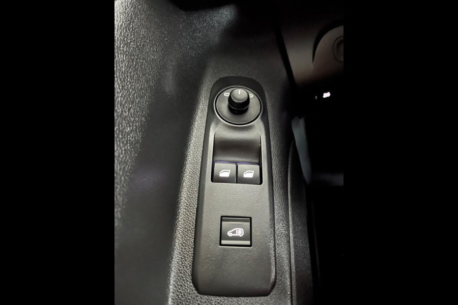 Citroën Berlingo L2H1 1.6 BlueHDI 100PK euro6 Club XL 3persoons, Airco, CruiseControl, Navigatie, Grijs metallic, RIJKLAARPRIJS!