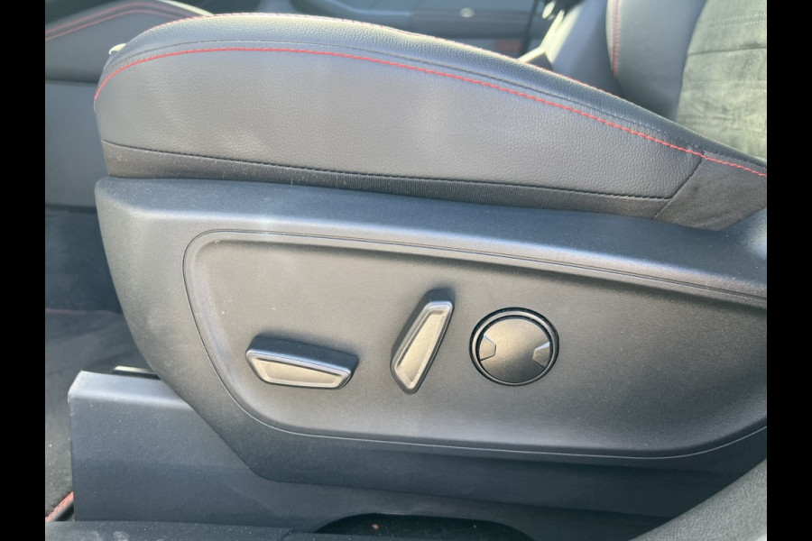 Ford Kuga 2.5 PHEV ST-Line X DRIVERPACK! WINTERPACK! TECHPACK! Ford Kuga 2.5 PHEV ST-Line X DRIVERPACK! WINTERPACK! TECHPACK!