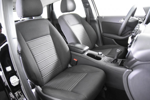 Mercedes-Benz B-Klasse 180 d *2e Eigenaar*Navigatie*Camera* Mercedes-Benz B-Klasse 180 d *2e Eigenaar*Navigatie*Camera*