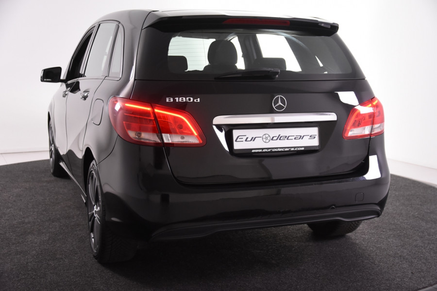 Mercedes-Benz B-Klasse 180 d *2e Eigenaar*Navigatie*Camera* Mercedes-Benz B-Klasse 180 d *2e Eigenaar*Navigatie*Camera*