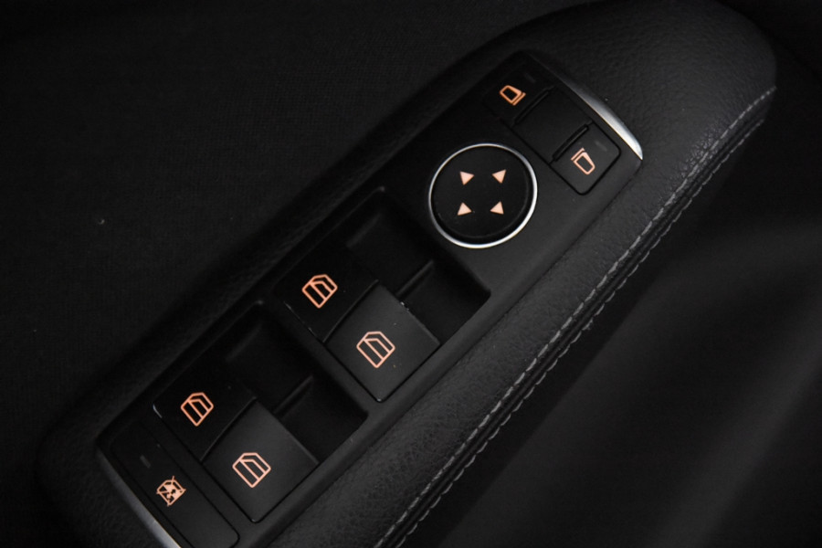 Mercedes-Benz B-Klasse 180 d *2e Eigenaar*Navigatie*Camera* Mercedes-Benz B-Klasse 180 d *2e Eigenaar*Navigatie*Camera*