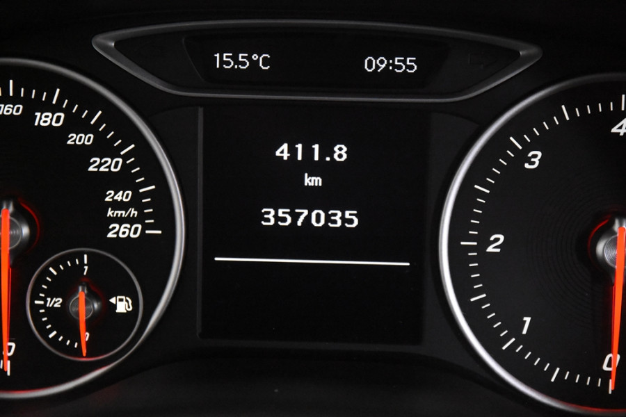 Mercedes-Benz B-Klasse 180 d *2e Eigenaar*Navigatie*Camera* Mercedes-Benz B-Klasse 180 d *2e Eigenaar*Navigatie*Camera*