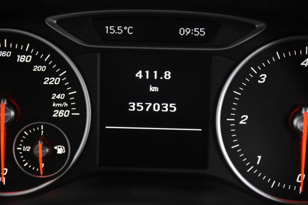 Mercedes-Benz B-Klasse 180 d *2e Eigenaar*Navigatie*Camera* Mercedes-Benz B-Klasse 180 d *2e Eigenaar*Navigatie*Camera*