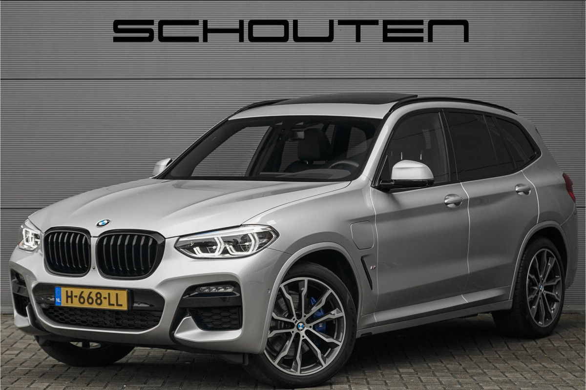 BMW X3 xDrive30e M-Sport Pano HUD CarPlay 20" BMW X3 xDrive30e M-Sport Pano HUD CarPlay 20"