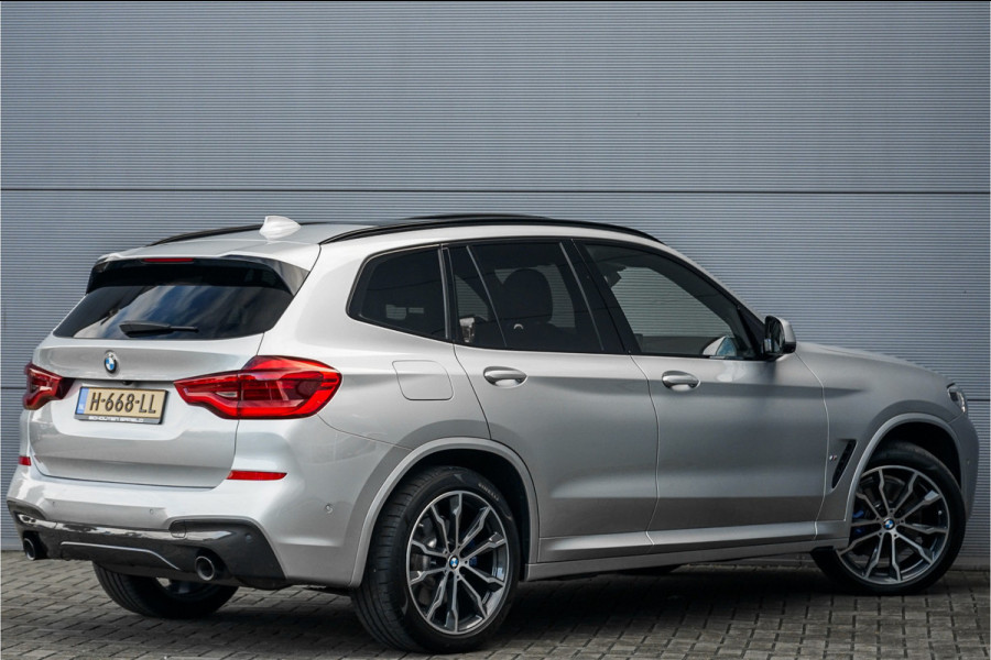 BMW X3 xDrive30e M-Sport Pano HUD CarPlay 20" BMW X3 xDrive30e M-Sport Pano HUD CarPlay 20"