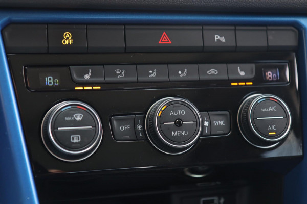 Volkswagen T-Roc 1.5 TSI / PANODAK / VIRTUAL / DODEHOEK / ACC / CAMERA