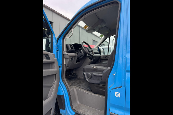 Volkswagen Crafter 35 2.0 TDI L4H3 BAKWAGEN MET DEUREN / EURO 6 / N.A.P / DEALER ONDERHOUDEN Volkswagen Crafter 35 2.0 TDI L4H3 BAKWAGEN MET DEUREN / EURO 6 / N.A.P / DEALER ONDERHOUDEN