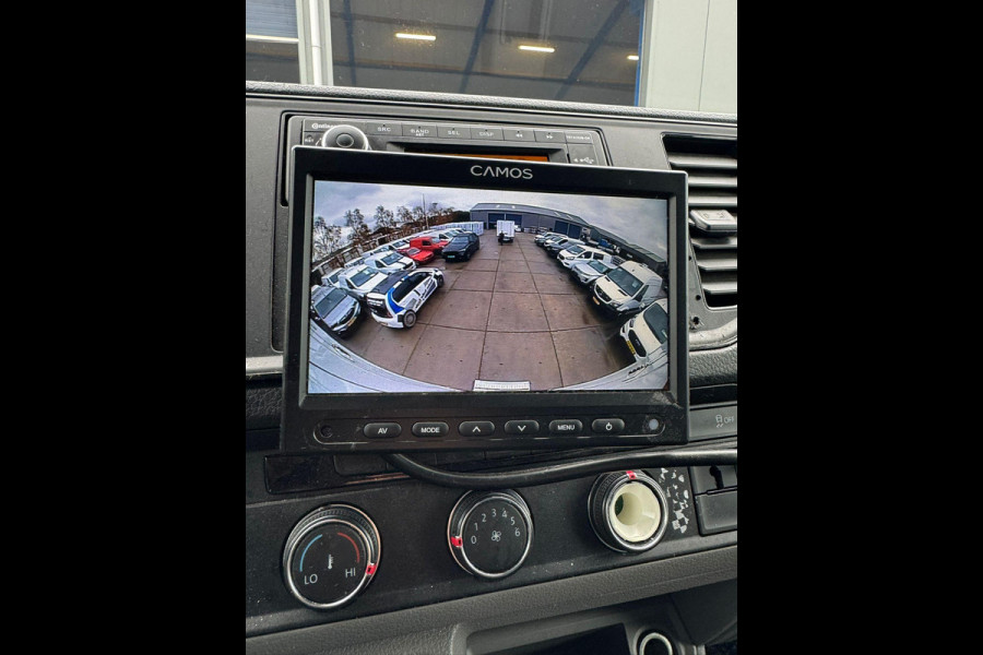 Volkswagen Crafter 35 2.0 TDI L4H3 BAKWAGEN MET DEUREN / EURO 6 / N.A.P / DEALER ONDERHOUDEN Volkswagen Crafter 35 2.0 TDI L4H3 BAKWAGEN MET DEUREN / EURO 6 / N.A.P / DEALER ONDERHOUDEN