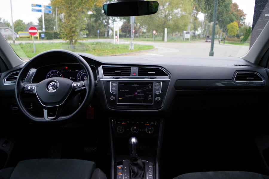 Volkswagen Tiguan 1.4 TSI 150 PK 4Motion Automaat R-Line Highline, Trekhaak, Camera, LED, Winterpakket Volkswagen Tiguan 1.4 TSI 150 PK 4Motion Automaat R-Line Highline, Trekhaak, Camera, LED, Winterpakket