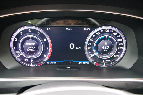 Volkswagen Tiguan 1.4 TSI 150 PK 4Motion Automaat R-Line Highline, Trekhaak, Camera, LED, Winterpakket Volkswagen Tiguan 1.4 TSI 150 PK 4Motion Automaat R-Line Highline, Trekhaak, Camera, LED, Winterpakket