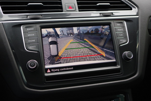 Volkswagen Tiguan 1.4 TSI 150 PK 4Motion Automaat R-Line Highline, Trekhaak, Camera, LED, Winterpakket Volkswagen Tiguan 1.4 TSI 150 PK 4Motion Automaat R-Line Highline, Trekhaak, Camera, LED, Winterpakket