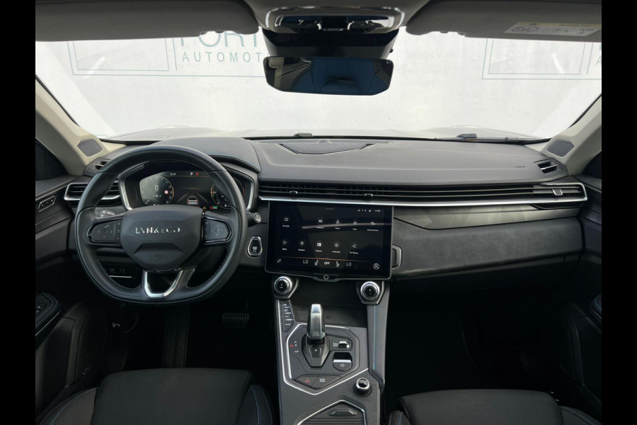 Lynk & Co 01 1.5 4X ZWART OP VOORRAAD! NL AUTO | TREKHAAK | CAMERA | PANO |