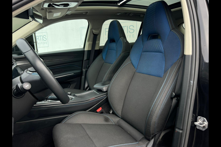 Lynk & Co 01 1.5 4X ZWART OP VOORRAAD! NL AUTO | TREKHAAK | CAMERA | PANO |