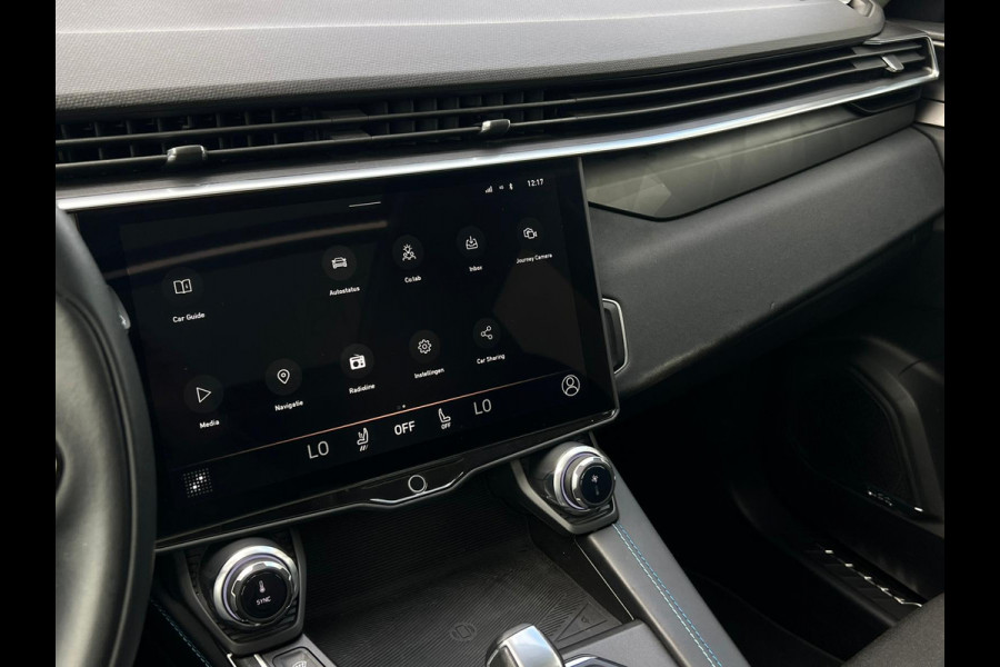 Lynk & Co 01 1.5 4X ZWART OP VOORRAAD! NL AUTO | TREKHAAK | CAMERA | PANO |