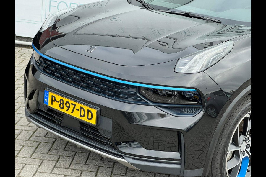 Lynk & Co 01 1.5 4X ZWART OP VOORRAAD! NL AUTO | TREKHAAK | CAMERA | PANO |