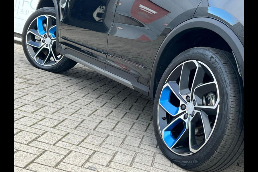 Lynk & Co 01 1.5 4X ZWART OP VOORRAAD! NL AUTO | TREKHAAK | CAMERA | PANO |