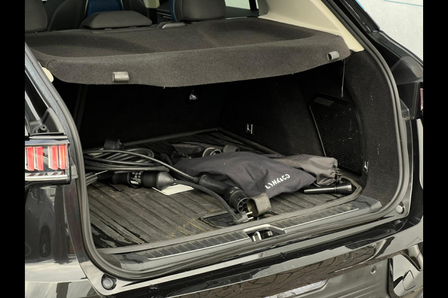 Lynk & Co 01 1.5 4X ZWART OP VOORRAAD! NL AUTO | TREKHAAK | CAMERA | PANO |