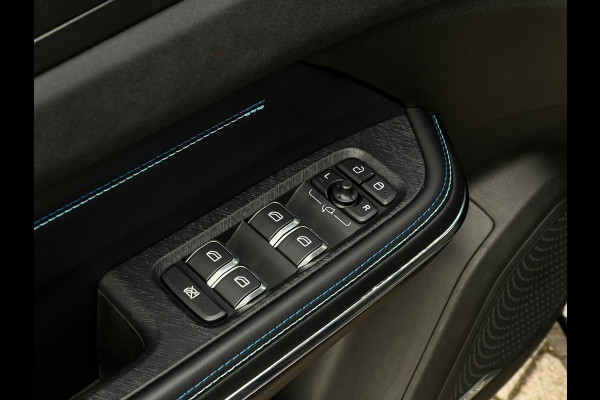 Lynk & Co 01 1.5 4X ZWART OP VOORRAAD! NL AUTO | TREKHAAK | CAMERA | PANO |