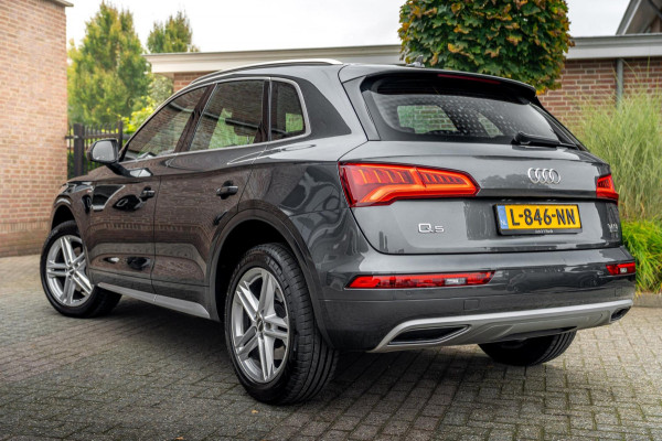 Audi Q5 2.0 TFSI Quattro Sport S Line Edition 252 PK Aut. Pano Stoelverwarming Xenon 19''