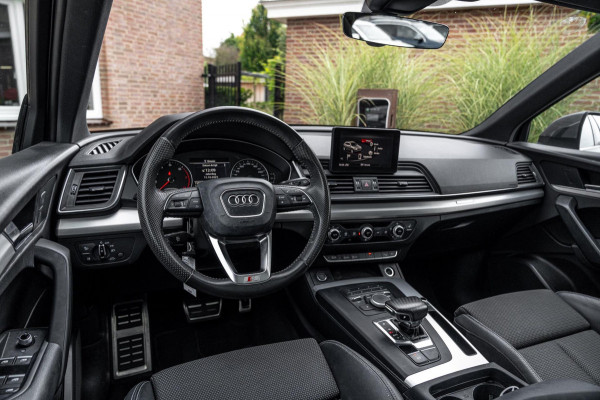 Audi Q5 2.0 TFSI Quattro Sport S Line Edition 252 PK Aut. Pano Stoelverwarming Xenon 19''