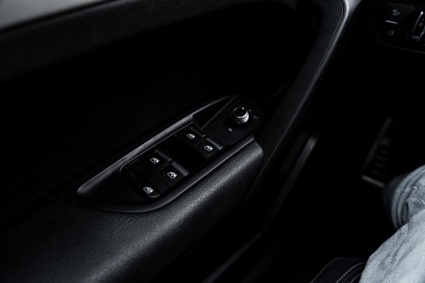 Audi Q5 2.0 TFSI Quattro Sport S Line Edition 252 PK Aut. Pano Stoelverwarming Xenon 19''