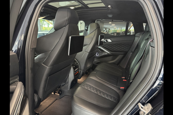 BMW X6 M Competition / Trekhaak / Panoramadak / 360Camera / Head-up / Rear Entertainment / Bowers & Wilkens / 22'' / Softclose / Intr.voorverwarming / Carbon intr. / Stoelventilatie / Stuur+Stoelverwarming / DAB